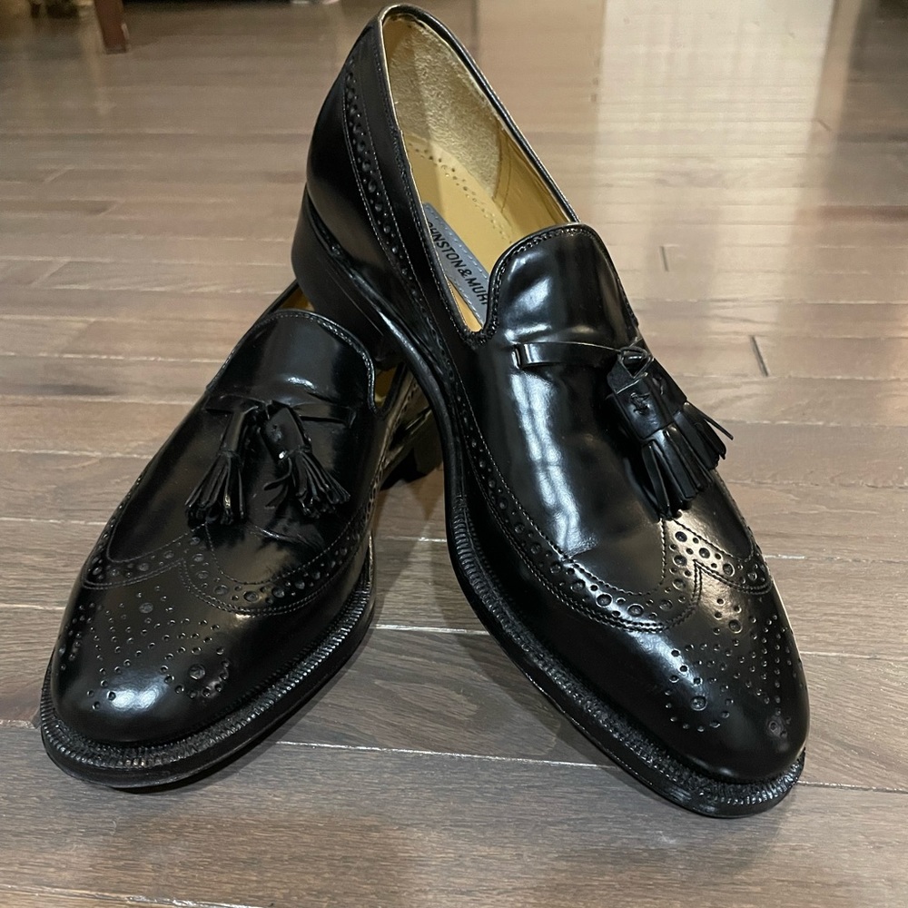 Johnston & Murphy Aristocraft Dress Shoes Black Wingtip Tassel Loafers size 8